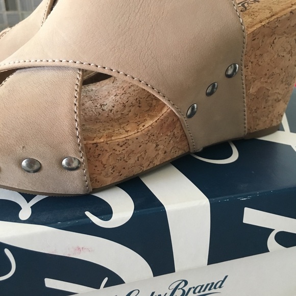 NWOT Lucky Brand Cork sandals - Picture 4 of 7